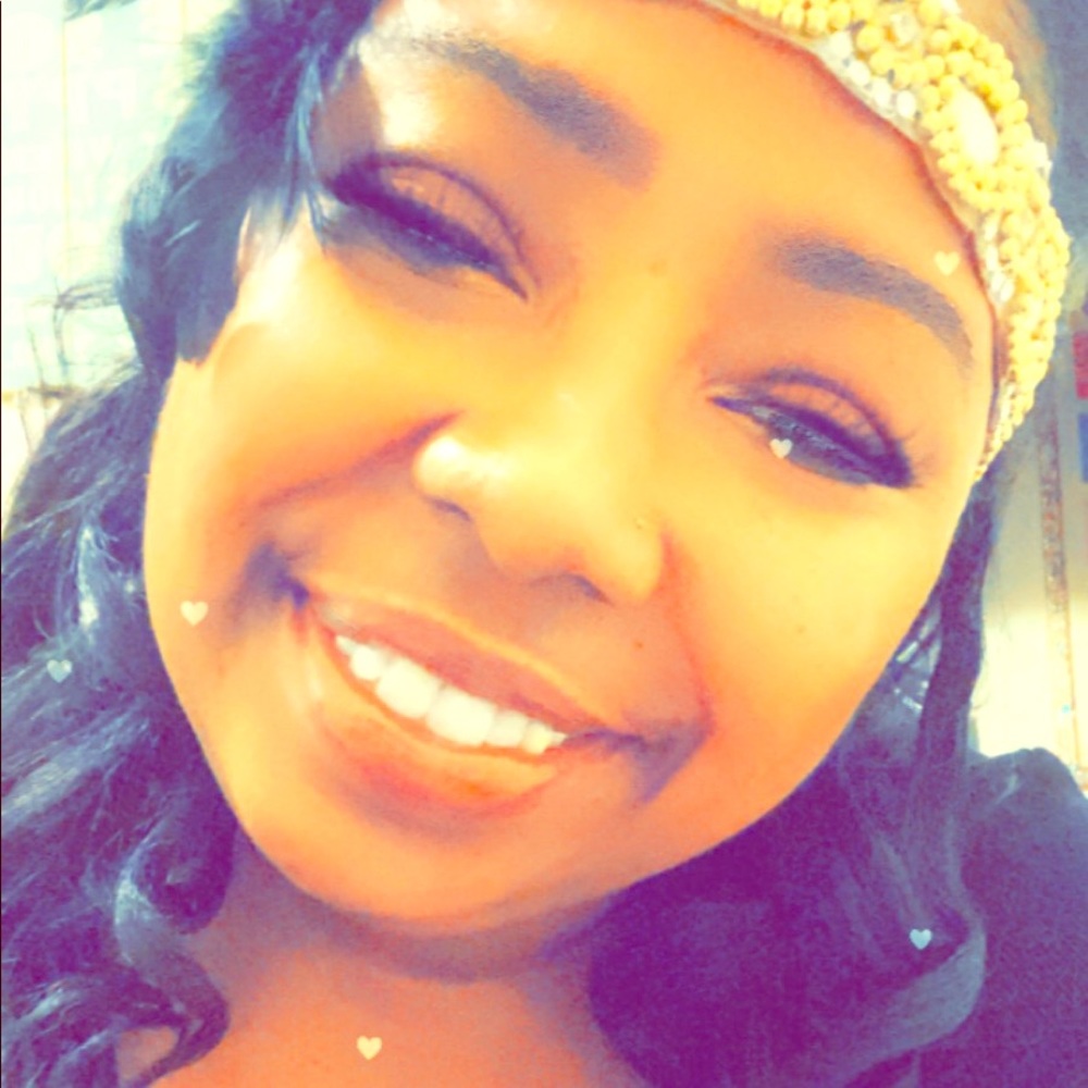 Meet your Posher, Erinicole